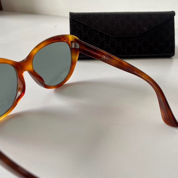 Gucci feather-accent detail tortoise shell cat eye sunglasses glasses